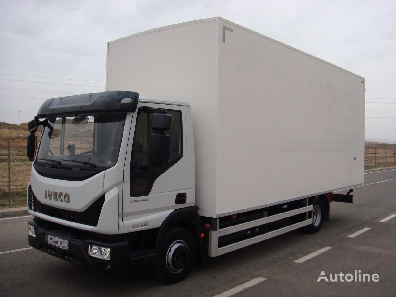 IVECO 100E210  パネルバントラック