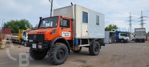 Mercedes-Benz Unimog U 2450 L/38 パネルバントラック