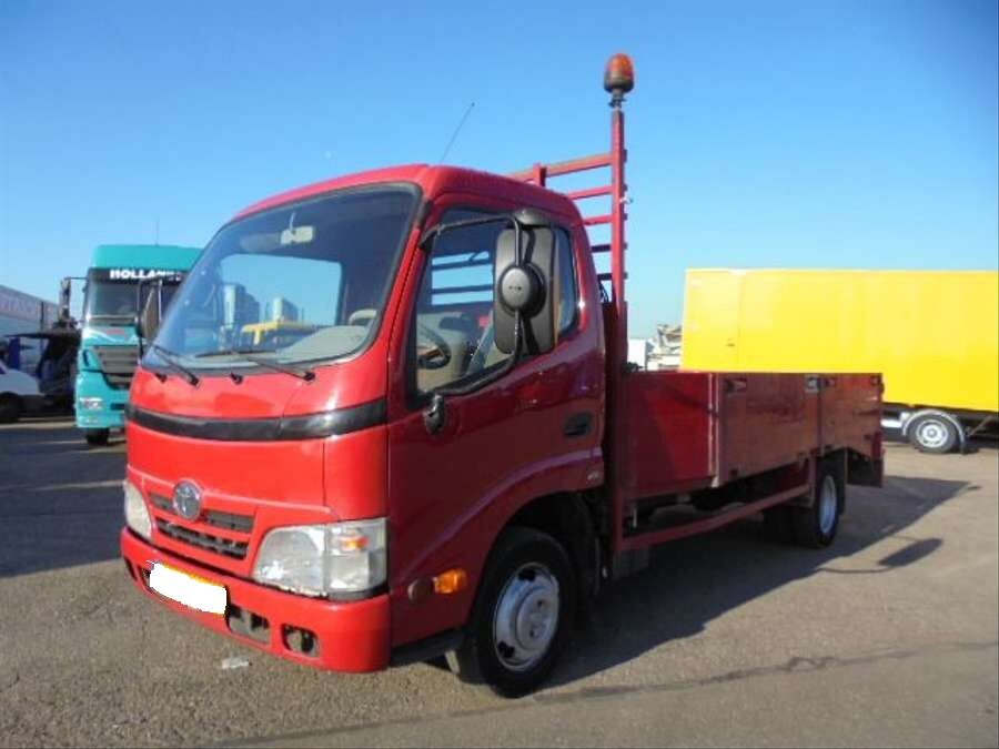 Toyota Dyna 150 D4D  牽引車  (3.5t未満)