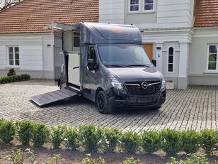 Opel Movano 馬の輸送