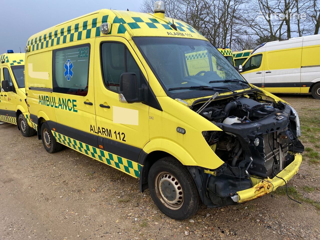損傷したMercedes-Benz Sprinter 316 CDI Aut *AMBULANCE 救急車