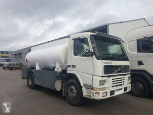 VOLVO FM 燃料トラック
